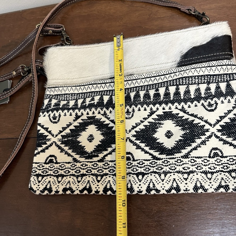 Myra Bag Handmade Boho Western Crossbody Bag Purse Cowhide Leather NEW - Picture 6 of 11